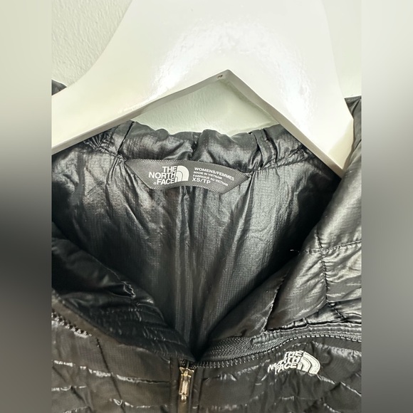 The North Face Women’s ThermoBall™ Jacket  Outdoor Active Trail Women’s Size XS - Picture 8 of 16